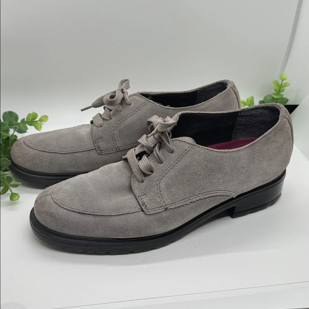 MUNRO VERANDA DERBY LACE-UP SUEDE LEATHER shoes- SIZE 8.5 Light Gray